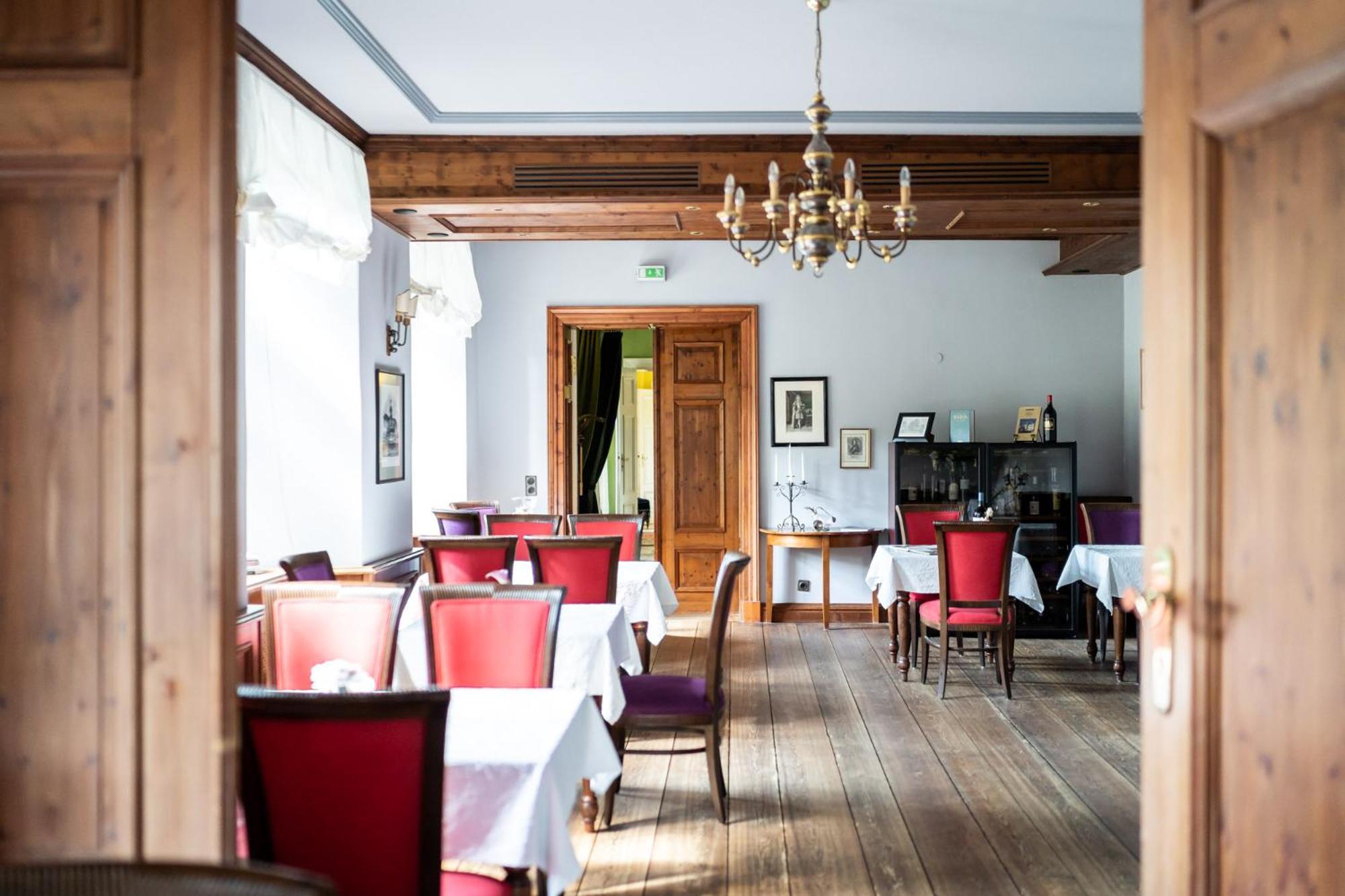 Romantik Hotel Gutshaus Ludorf Extérieur photo