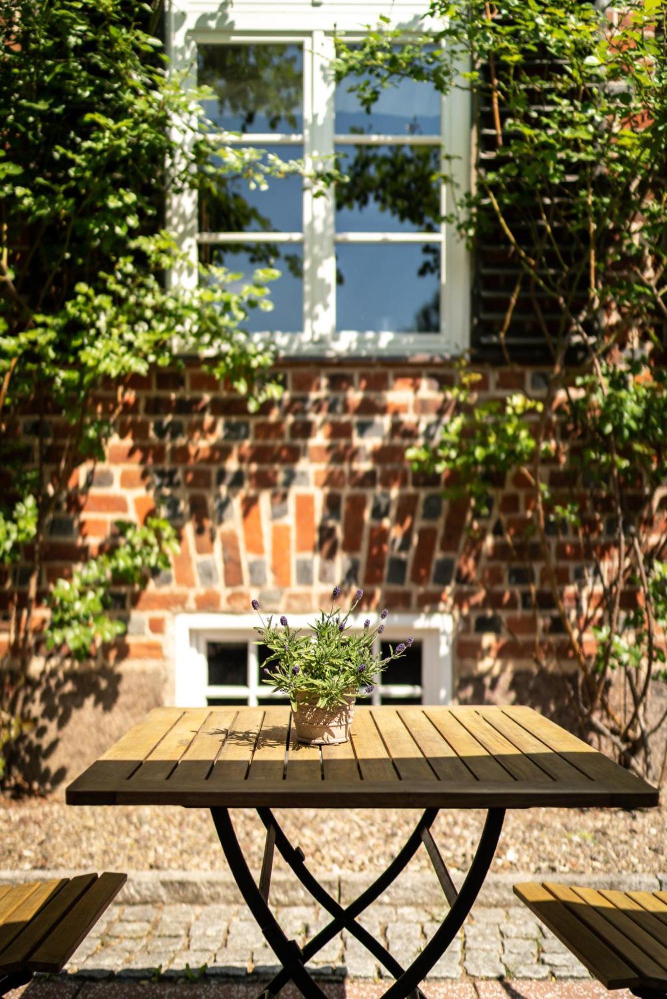 Romantik Hotel Gutshaus Ludorf Extérieur photo